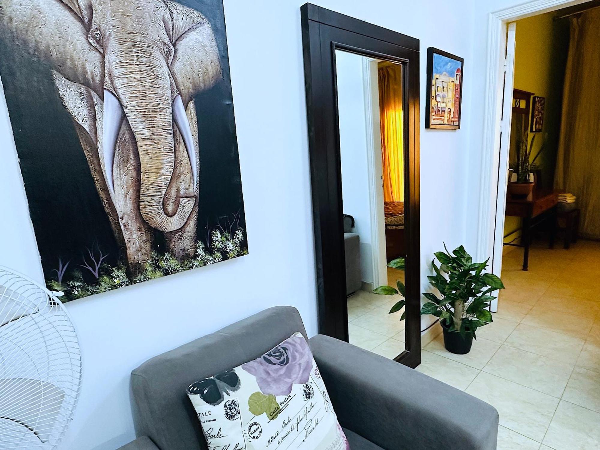 Safari Home Hurghada center Bagian luar foto