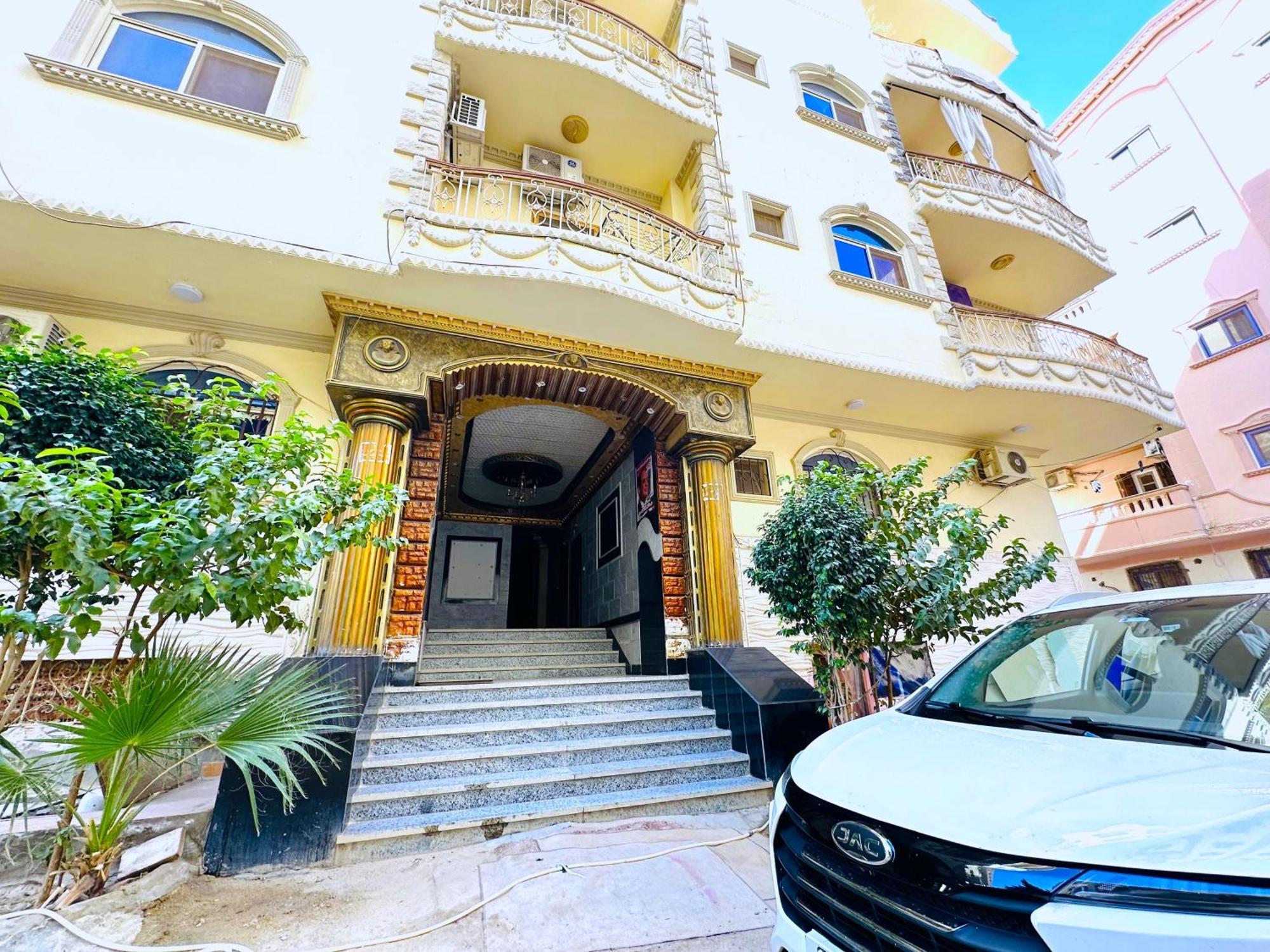 Safari Home Hurghada center Bagian luar foto